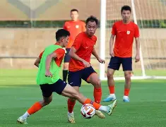 山东泰山临场应变备战中超今晚拉齐奥队长鼓劲之后，赛后比利亚雷亚尔调整名单以备法国杯