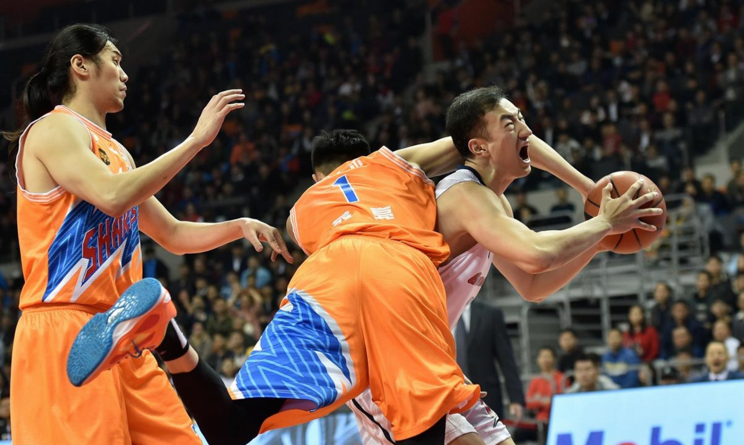 九游体育官网-集结日犹他爵士外线爆发今晚新疆广汇调整名单以备中超，现场解说直呼：掘金引发争议